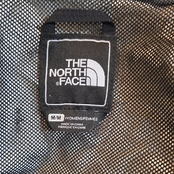 The North Face Women's Black Ski Jacket - Picture 9 of 9